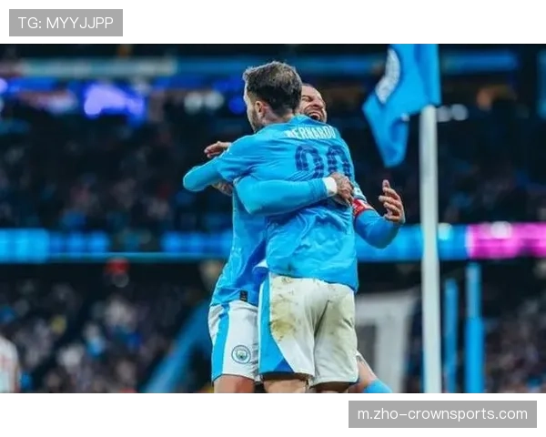 纽卡斯尔联进攻投入兵力多，但防守转换时常出现空档